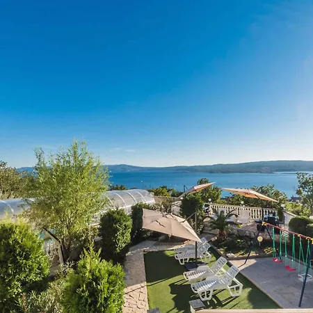 Crikvenica, Vinodol 19 アパート ツリクヴェニツァ