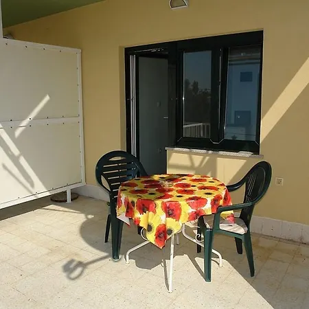 Crikvenica, Vinodol 19 アパート *