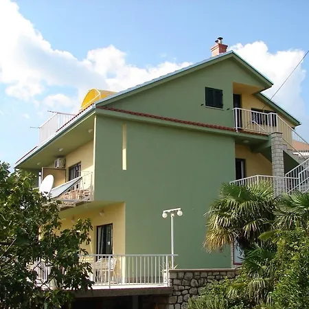 Crikvenica, Vinodol 19 アパート ツリクヴェニツァ