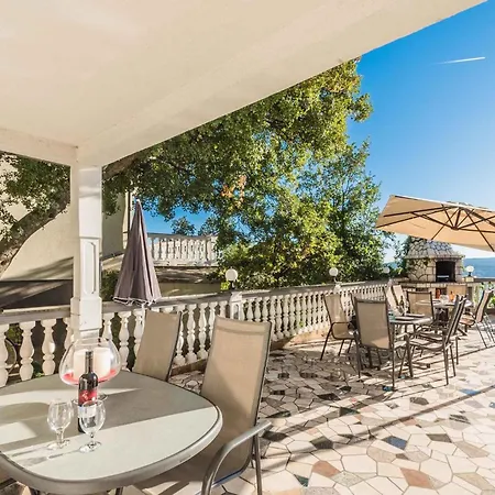 Crikvenica, Vinodol 19